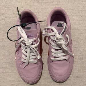 Authentic Off-White vulcanized low top sneakers Lilac - size 37